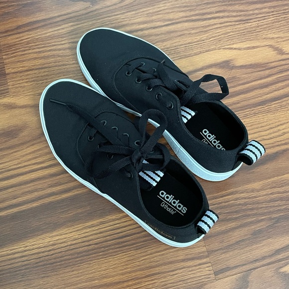 Adidas sneakers - Picture 2 of 4